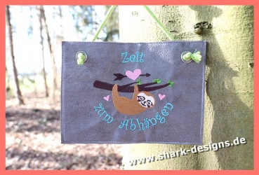 Embroidery file pause sloth...
